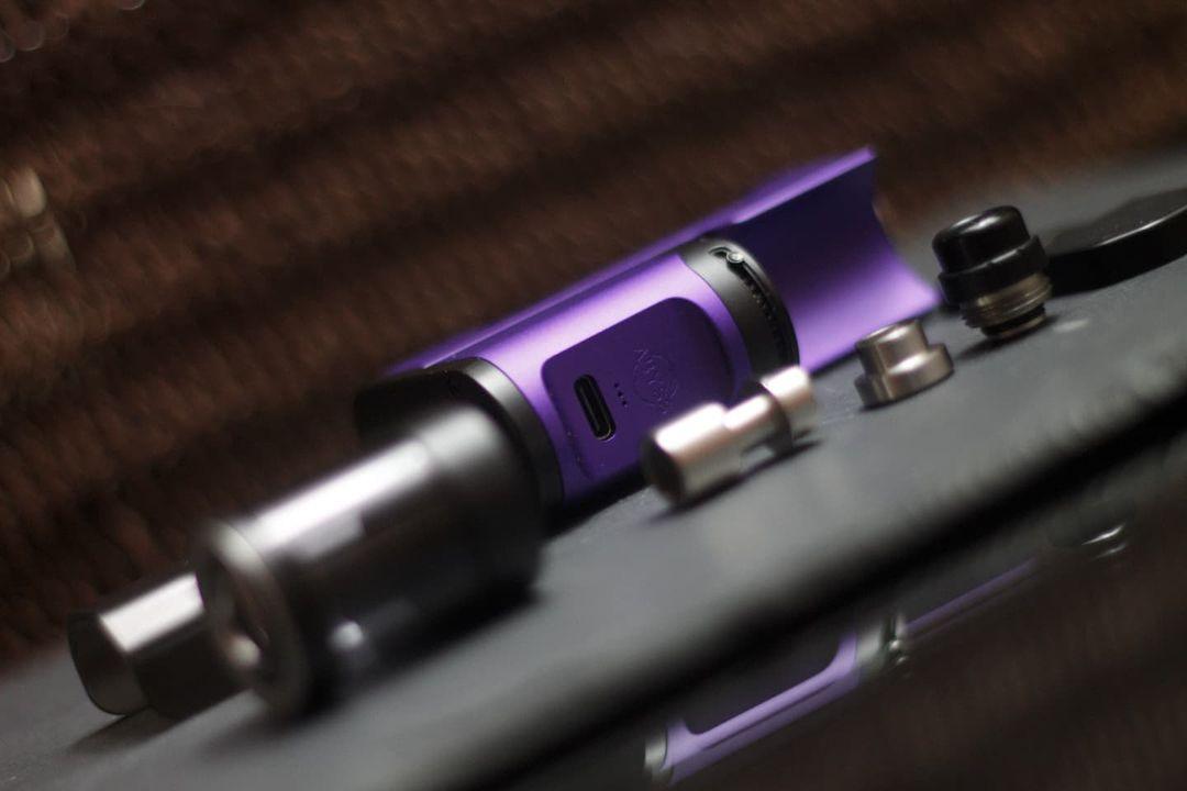 elf bar vape uk Why Is My Vape Liquid Turning Brown? main image 0